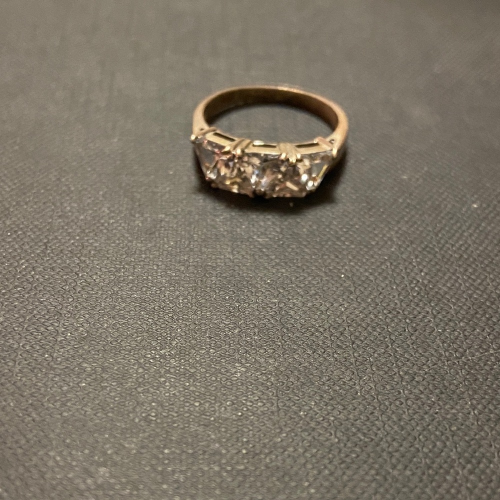Genuine sterling Silver Ring engagement wedding sparkly sparkle 3 CZ stone sz 9